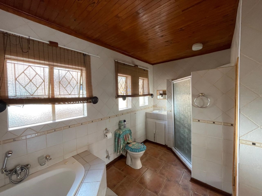 4 Bedroom Property for Sale in Riebeeckstad Free State